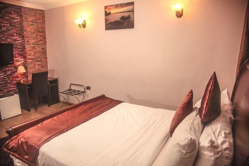 Fryburg Suites Aliayabiagba Eksteriør bilde